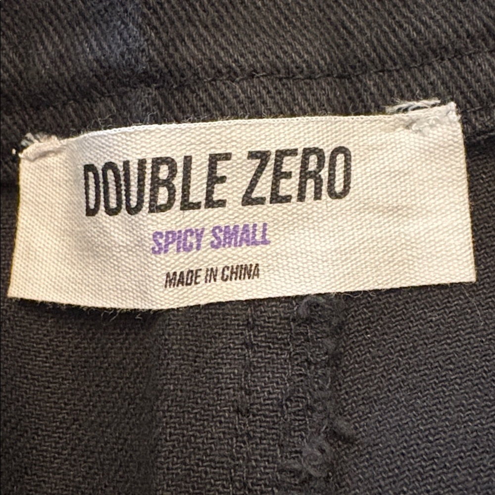 Double Zero NWT Women's Black Cargo Jeans in Lovely Large and Spicy Small - Picture 6 of 7